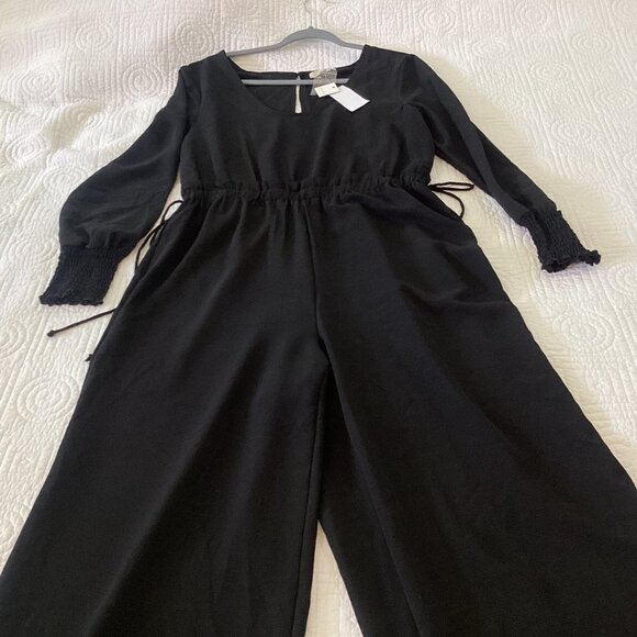 NWT Ultra Flirt Women's Textured Paperbag Jumpsuit Black Size XL - Picture 11 of 13